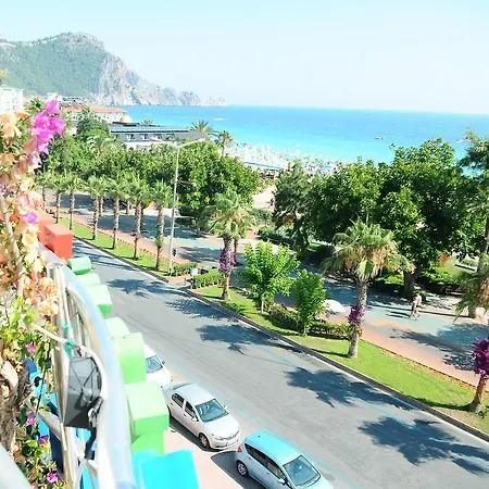 ホテル Kleopatra Yildiz 2*