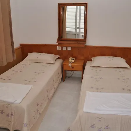 ホテル Kleopatra Yildiz 2*